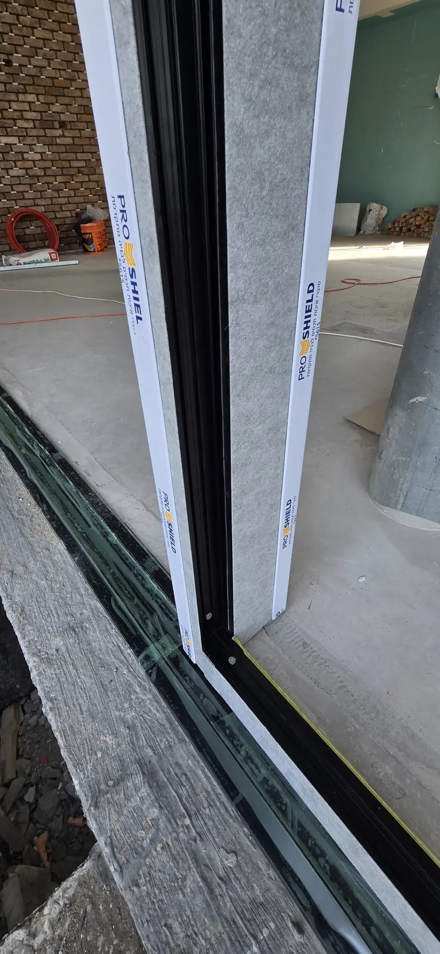הגנה לפרופילי אלומיניום — תמונה 5 מתוך 5 מעמוד פתרונות ההגנה