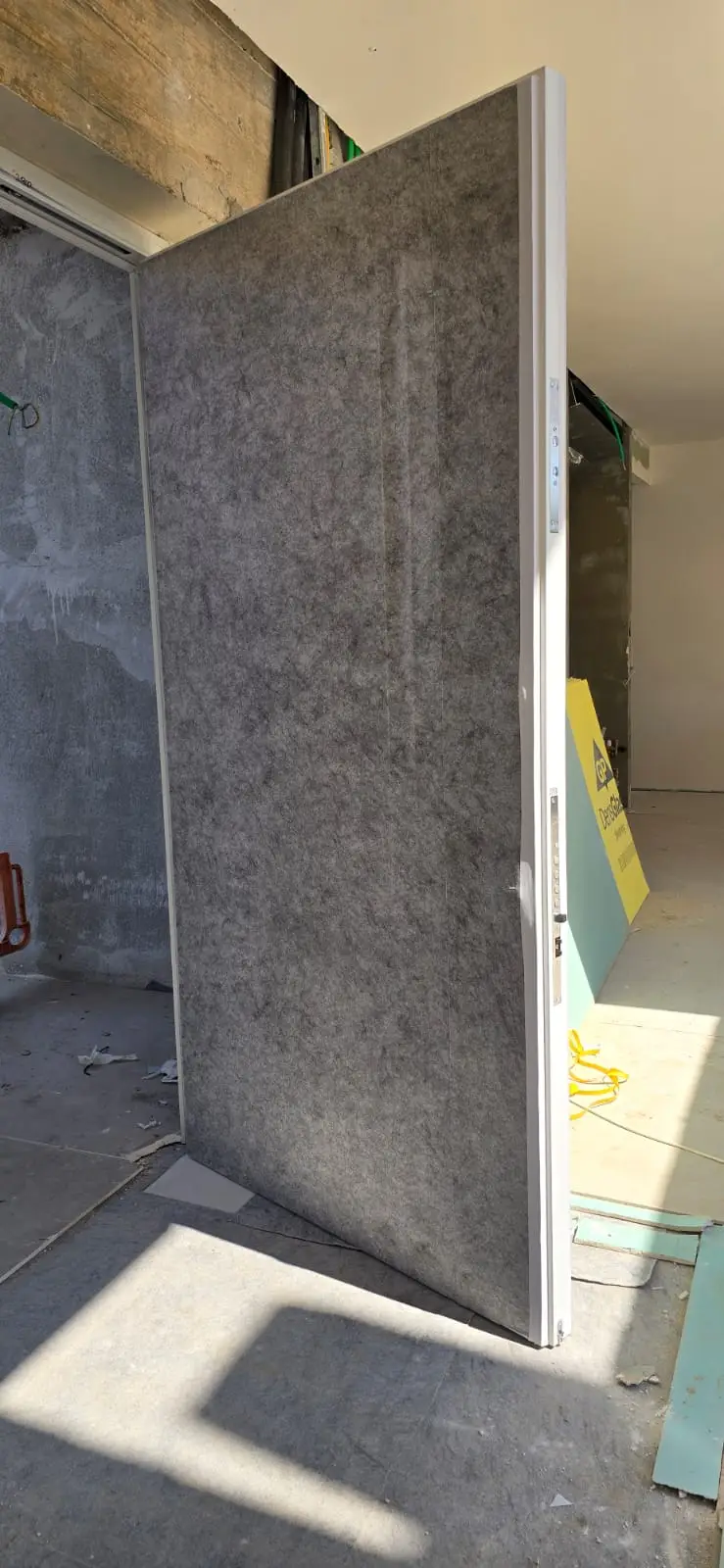 הגנת דלתות — תמונה 3 מתוך 5 מעמוד פתרונות ההגנה